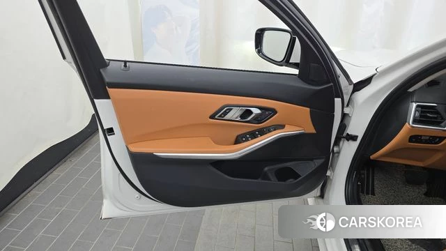 BMW 3 Series (G20) id 4863728 из Кореи 16