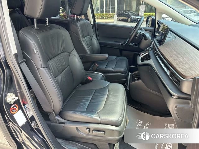 Honda Odyssey id 4313674 из Китая 16