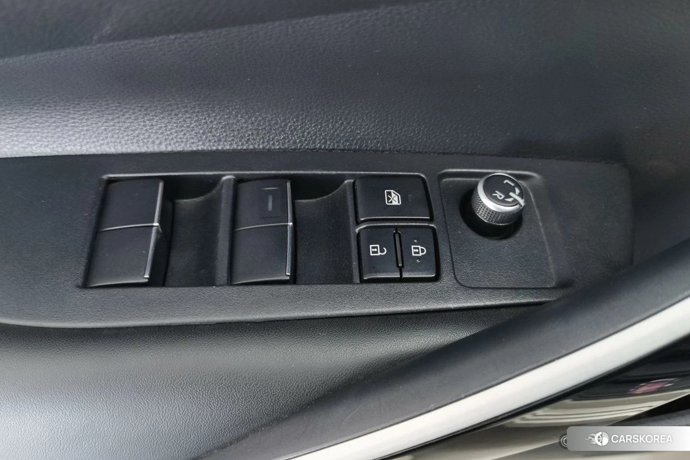 Toyota Corolla id 4513588 из Китая 16