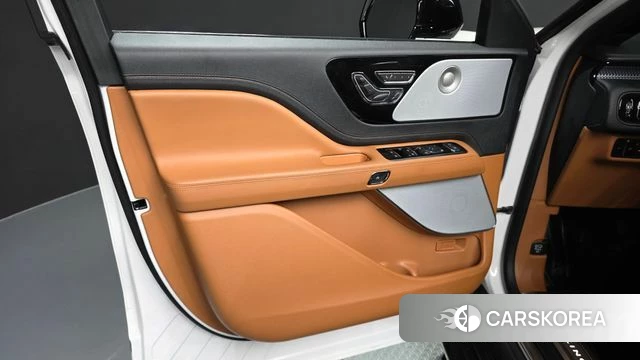 Lincoln Aviator 2nd generation id 4560147 из Кореи 16