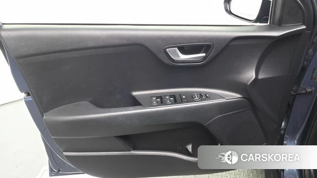 Kia Stonic id 4596507 из Кореи 16