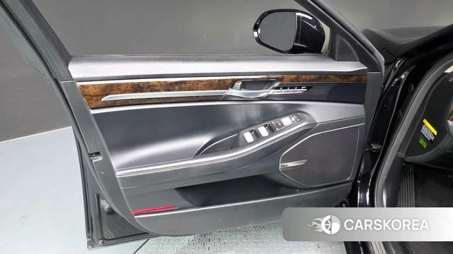 Genesis G90 id 4325000 из Кореи 16