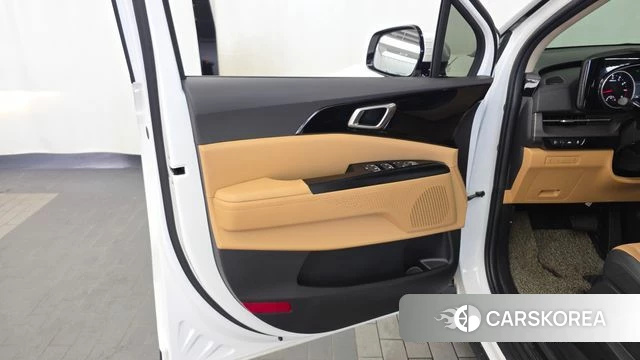 Kia Carnival 4th generation id 4762800 из Кореи 16