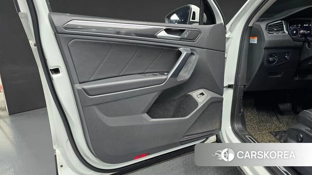 Volkswagen Tiguan second Generation id 4308962 из Кореи 16