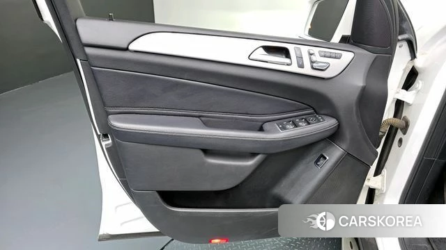 Mercedes-Benz GLE - Class W166 id 4384767 из Кореи 16