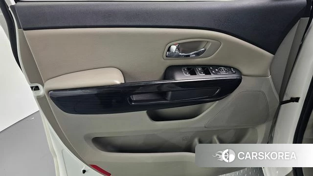 Kia The New Carnival id 4658108 из Кореи 16