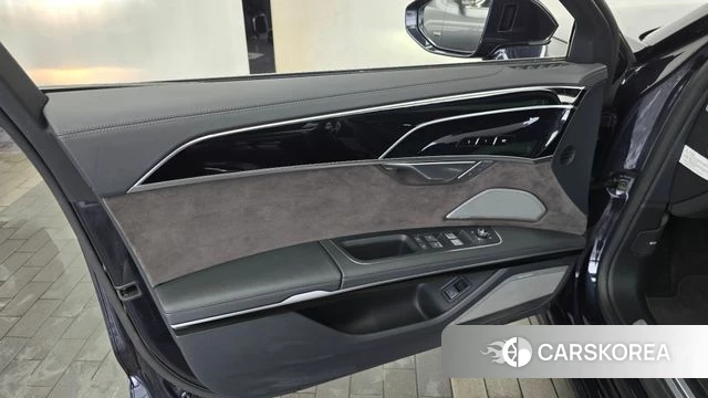 Audi A8 (D5) id 4604225 из Кореи 16
