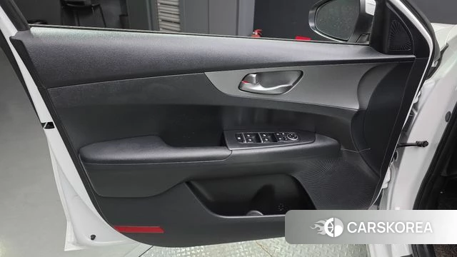Kia Come New K3 id 4389777 из Кореи 16