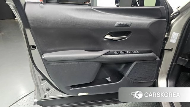 Lexus UX250h id 4780011 из Кореи 16