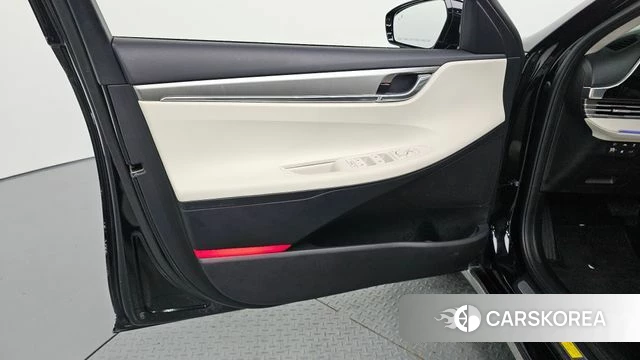 Hyundai The New Grandeur IG Hybrid id 4618560 из Кореи 16