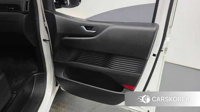 Hyundai Staria id 4388907 из Кореи 16