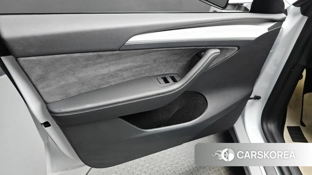 Tesla Model Y id 4584641 из Кореи 16