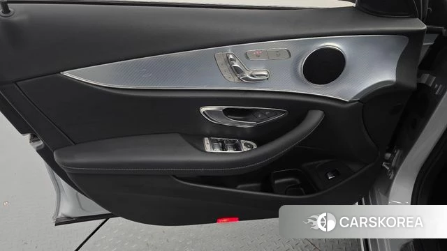 Mercedes-Benz E-Class W213 id 4551396 из Кореи 16