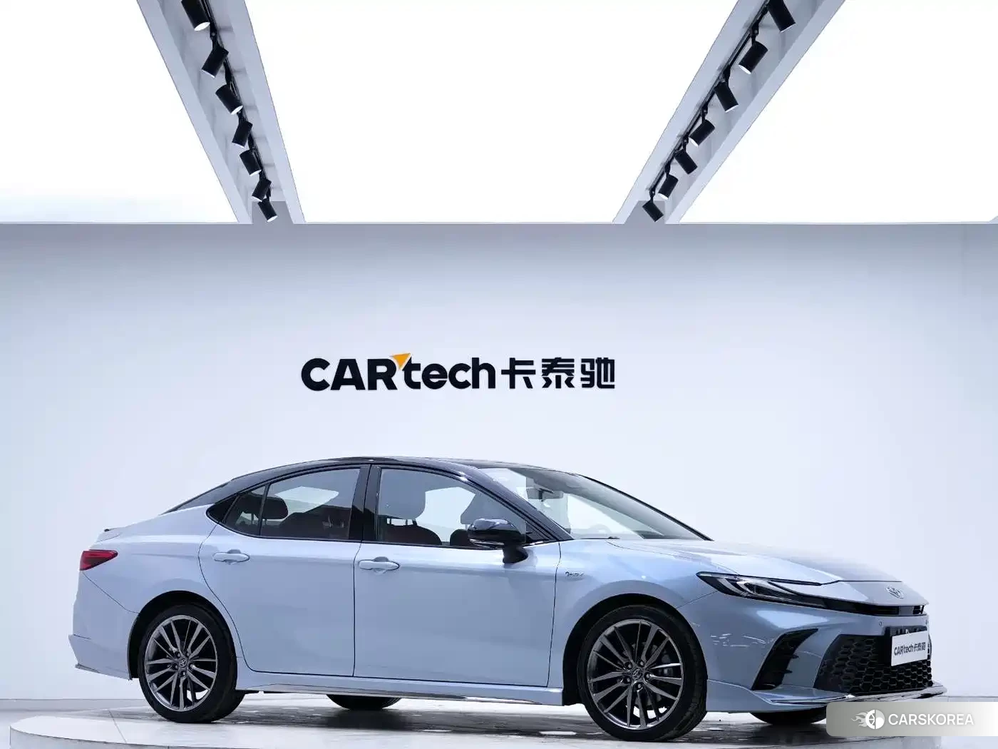 Toyota Camry id 4546358 из Китая 16