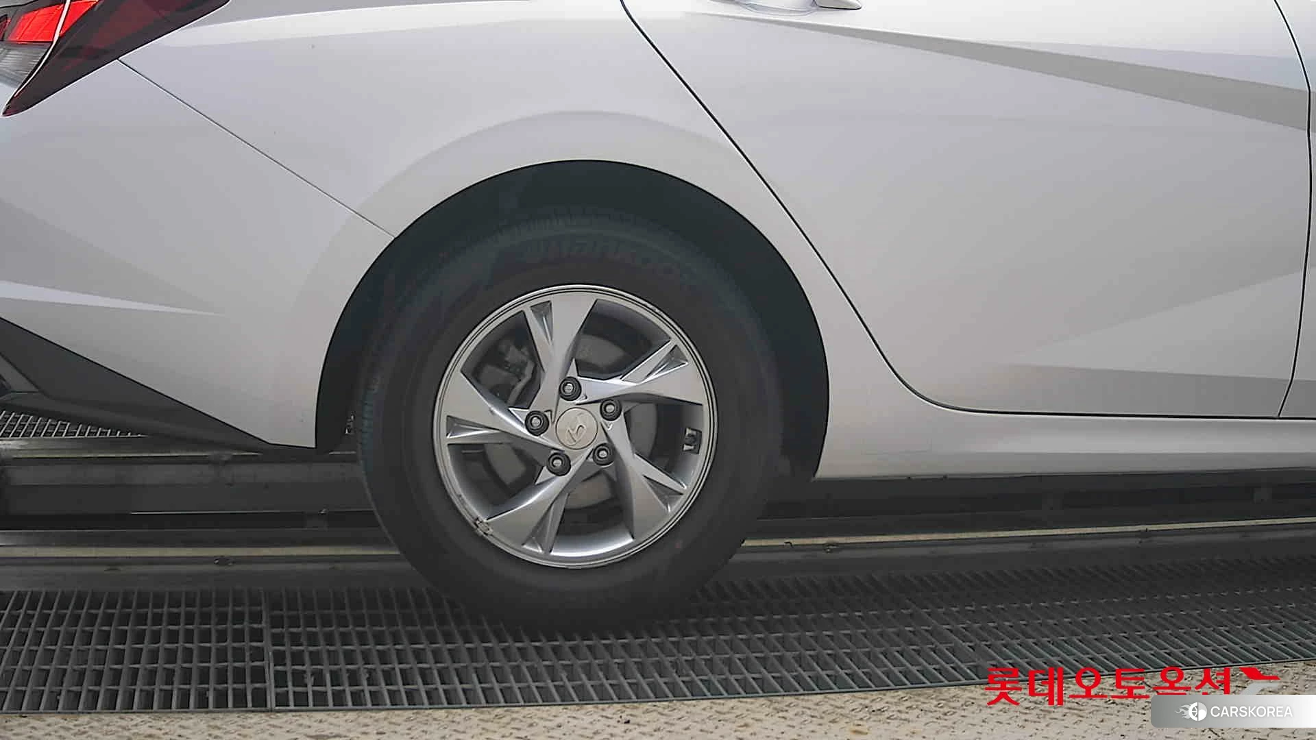 Hyundai Avante id 4902495 из Кореи 16