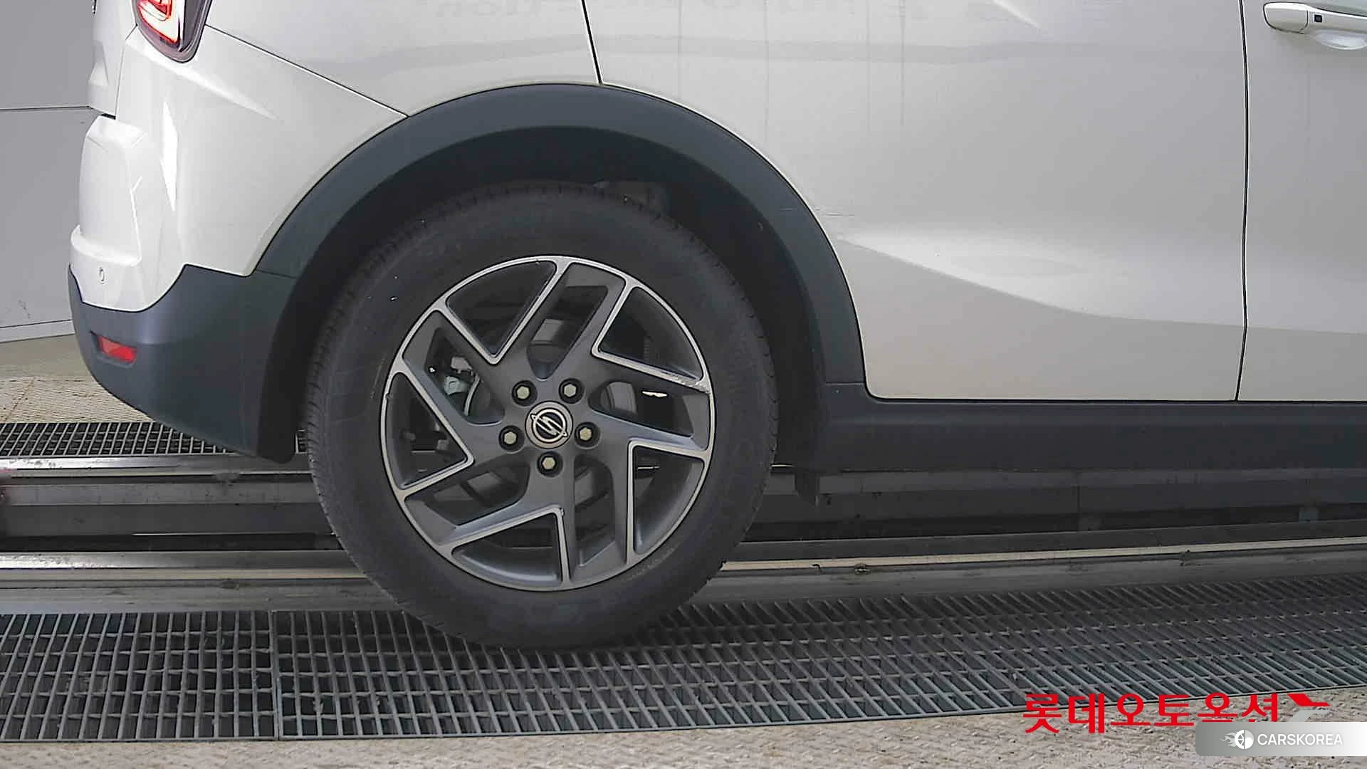 SsangYong Tivoli id 4289656 из Кореи 16