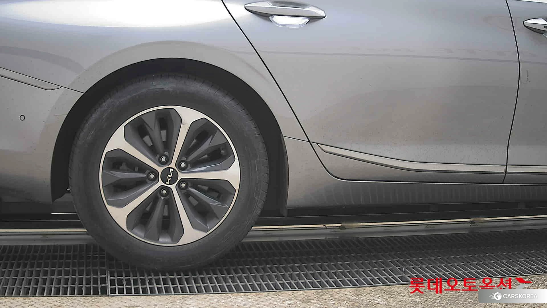 Kia K8 Hybrid id 3869428 из Кореи 16