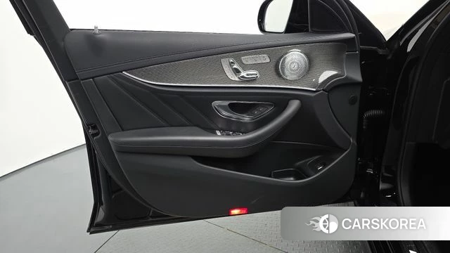 Mercedes-Benz E-Class W213 id 4397335 из Кореи 16