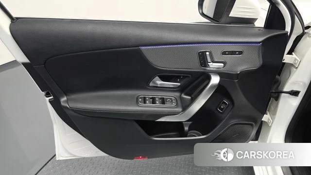 Mercedes-Benz A-Class W177 id 4764266 из Кореи 16
