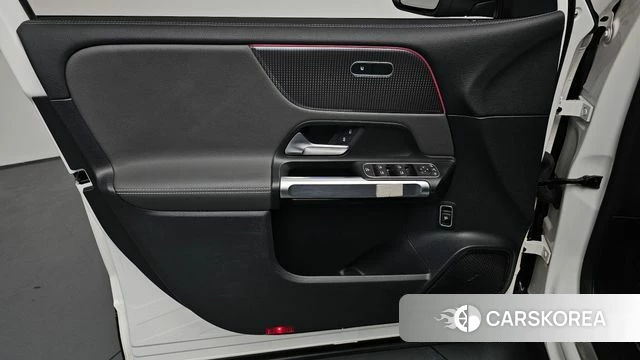 Mercedes-Benz EQB X243 id 4603349 из Кореи 16