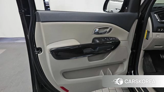 Kia The New Carnival id 4496909 из Кореи 16