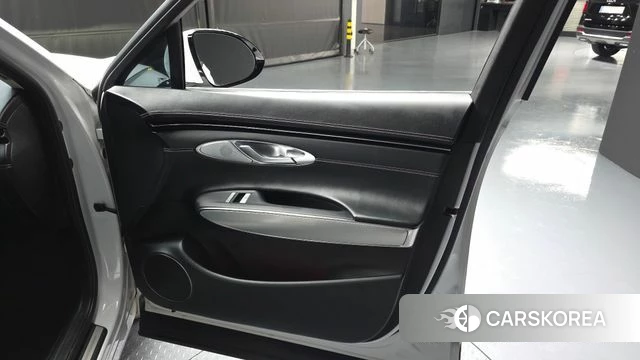 Genesis GV70 id 4202751 из Кореи 16