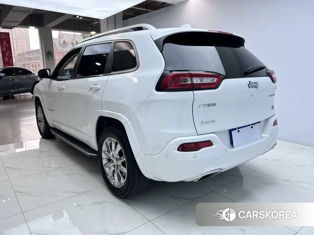 Jeep Free light id 4216893 из Китая 16