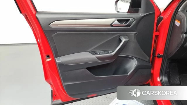 Volkswagen T-Roc id 4224014 из Кореи 16
