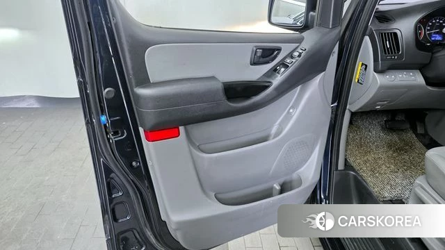 Hyundai The New Grand Starex id 4384198 из Кореи 16