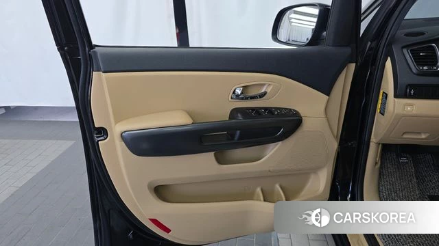 Kia The New Carnival id 4930559 из Кореи 16