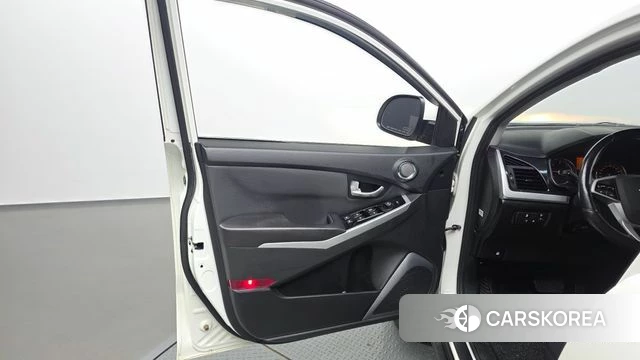 Ssangyong New Style Korando C id 4708827 из Кореи 16