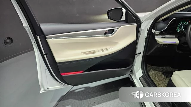 Hyundai The New Grandeur IG Hybrid id 4429046 из Кореи 16