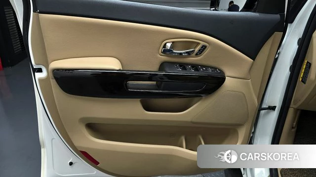 Kia The New Carnival id 4384692 из Кореи 16