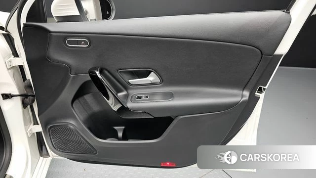 Mercedes-Benz A-Class W177 id 4595024 из Кореи 16