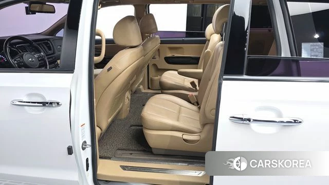 Kia The New Carnival id 4318302 из Кореи 16
