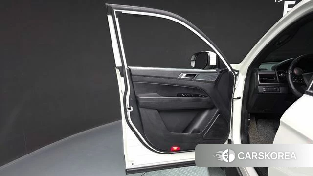 Ssangyong The New Rexton Sports Cannes id 4186163 из Кореи 16