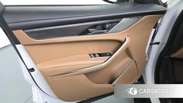Jaguar F-PACE id 4343977 из Кореи 16