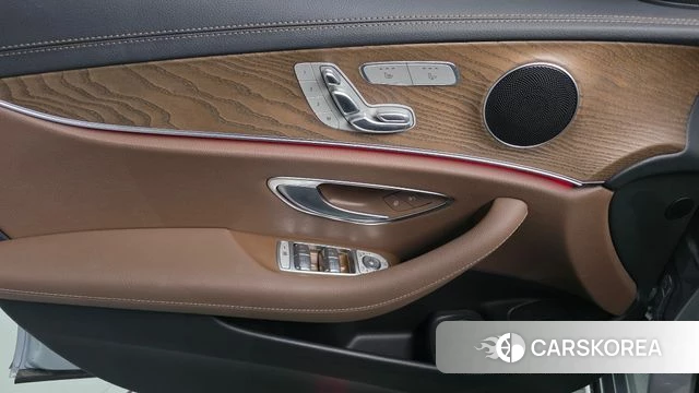 Mercedes-Benz E-Class W213 id 4231990 из Кореи 16