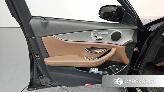 Mercedes-Benz E-Class W213 id 4448088 из Кореи 16