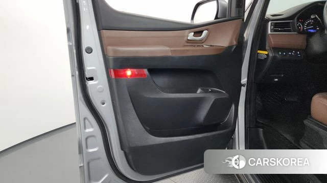 Hyundai The New Grand Starex id 4250826 из Кореи 16