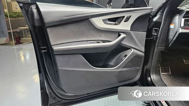 Audi Q8 (4M) id 4194602 из Кореи 16