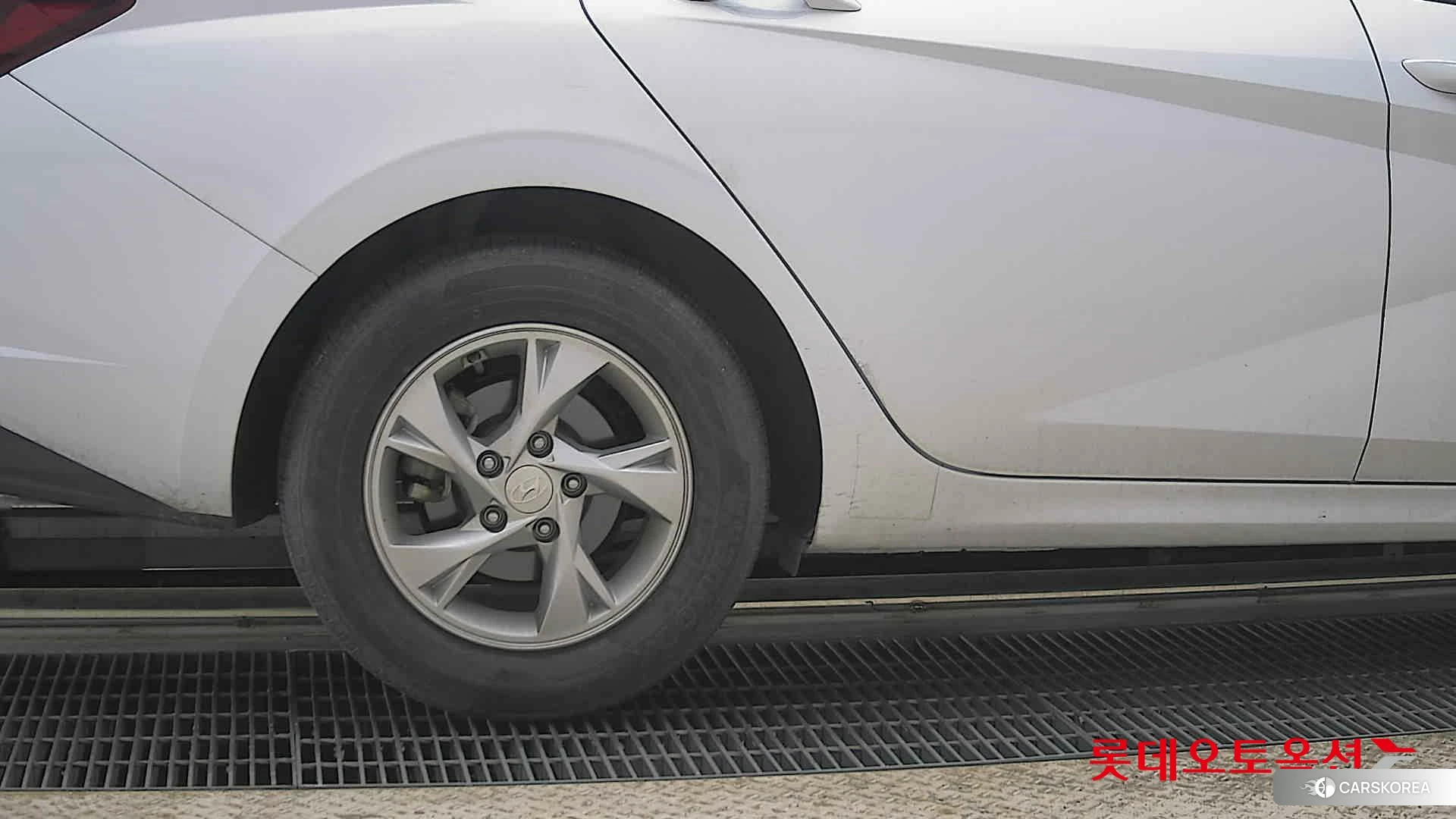 Hyundai Avante id 4289406 из Кореи 16