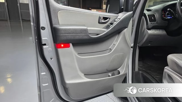 Hyundai The New Grand Starex id 4662236 из Кореи 16