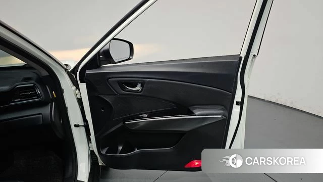 Ssangyong Berry New Tivoli id 4785525 из Кореи 16