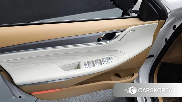 Hyundai The New Grandeur IG Hybrid id 4490158 из Кореи 16