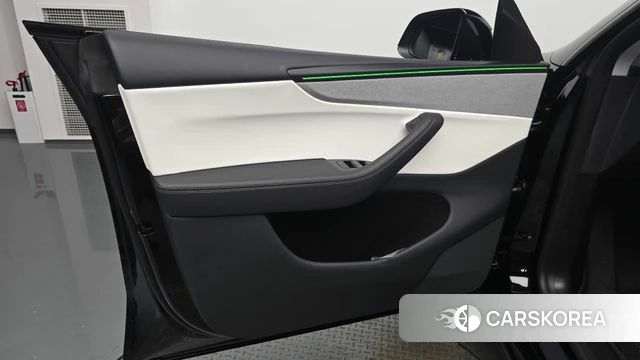 Tesla Model Y id 4634981 из Кореи 16