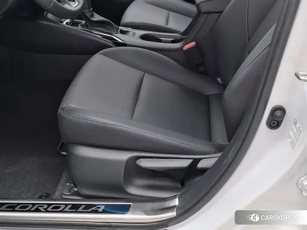 Toyota Corolla id 4545804 из Китая 16