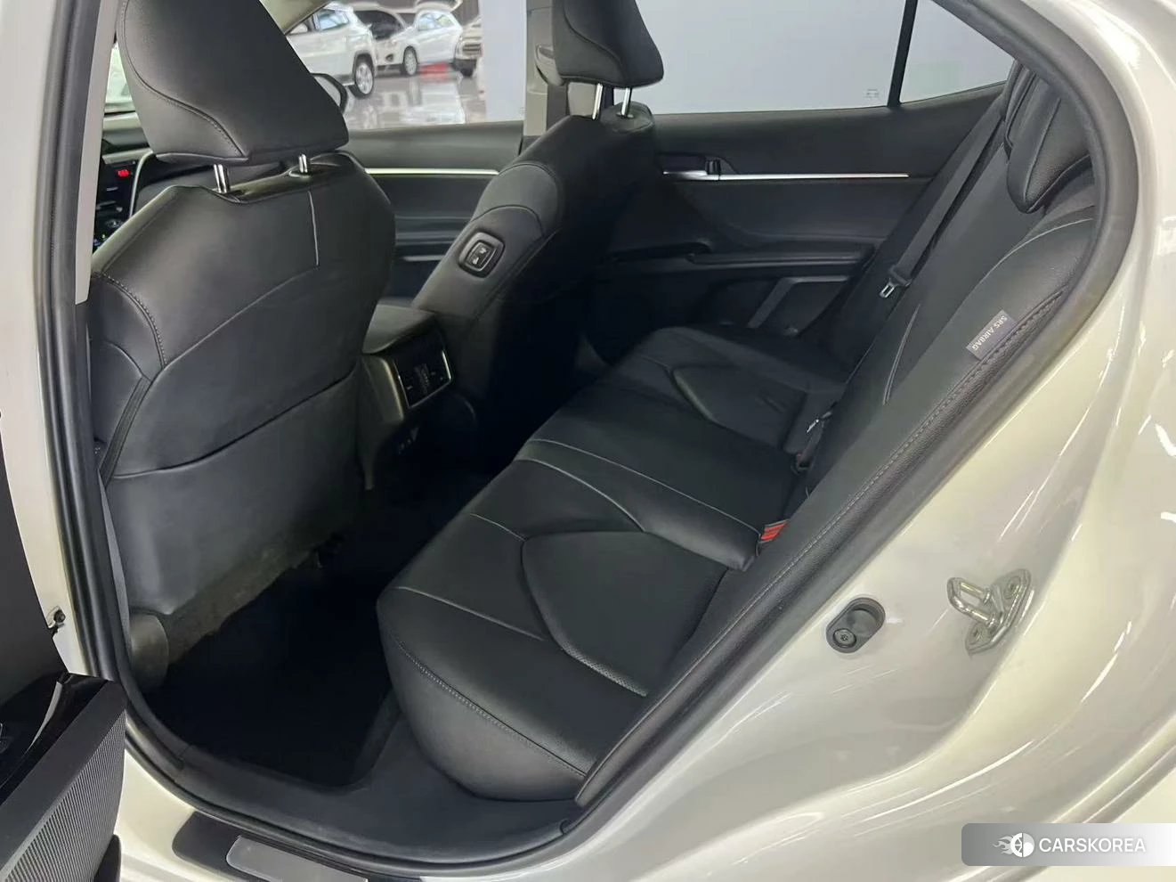 Toyota Camry id 4461243 из Китая 16