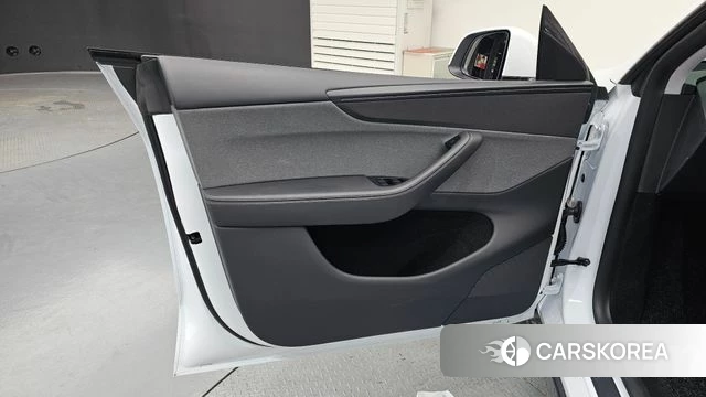 Tesla Model Y id 4427119 из Кореи 16