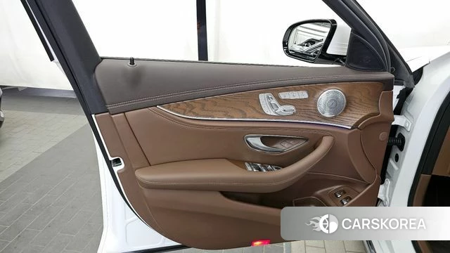 Mercedes-Benz E-Class W213 id 4187846 из Кореи 16
